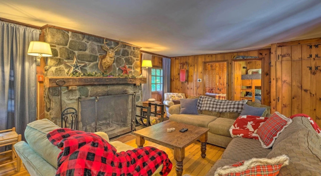Коттедж с 3 комнатами Charming Wilmington Cabin, 8 Mi. to Mt Snow!