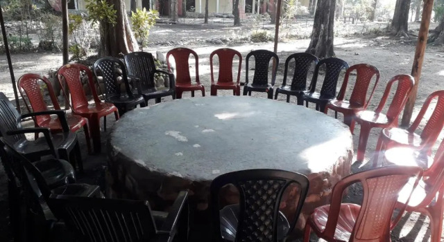 Кровать в общем номере (мужской номер) Corbett Jungle Inn