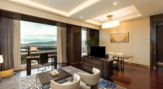 Клубный номер Premium с видом на озеро Crowne Plaza Zhangzhou by IHG