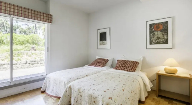 Семейный коттедж с 3 комнатами Beach Villa House