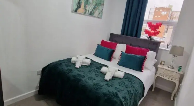 FC Platinum Accommodation LTD, Забронировать Отель Отели Уотфорд 4 звезды, рядом с Watford Colosseum, 4*