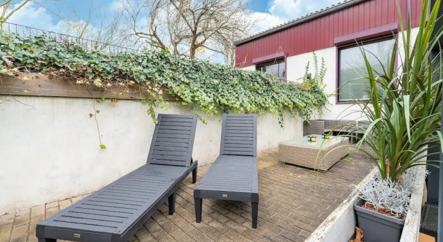 Luxury Apartment in Schin op Geul with Hot Tub & Sauna