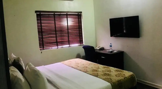 Двухместный номер Deluxe с балконом de brit hotel