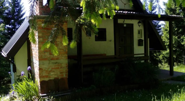 Коттедж Holiday Home Kuća Ulaga