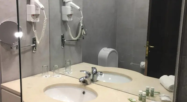 Одноместный номер Standard с балконом Hotel Euro Moniz