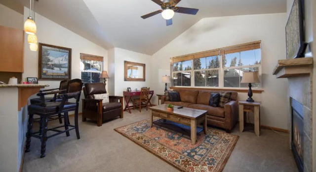 Streamside 304 - 1 BR
