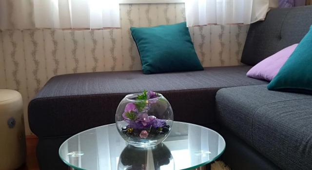 Apartment in Vinisce 100m From the Sea, Забронировать Апартаменты/квартира Отели Винишче с парковкой, рядом с Пляж Смоквина, Парковка