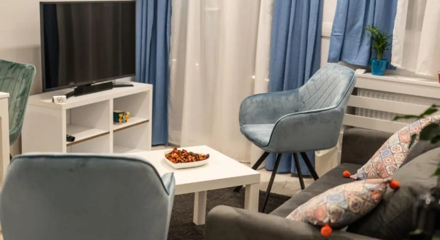Апартаменты Deluxe West Walls Apartments1