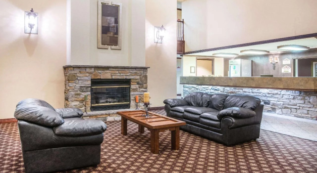 Candlewood Suites Wichita Northwest, an IHG Hotel, Prenota Hotel Hotel a Kansas con parcheggio, Parcheggio