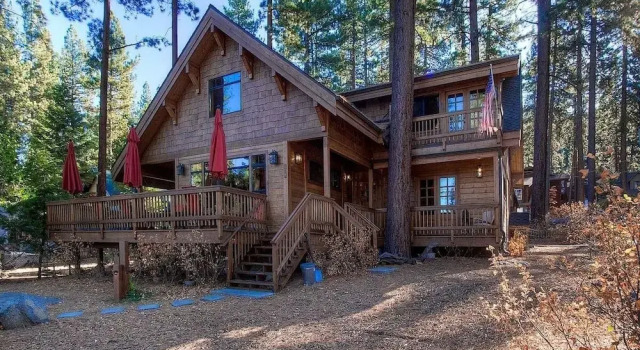 Smokey Joes 5 Bedroom Cabin by RedAwning, Boek Vakantiehuis Zephyr Cove Nevada