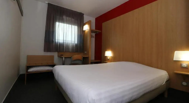 Двухместный номер B&B HOTEL Clermont-Ferrand Sud Aubière