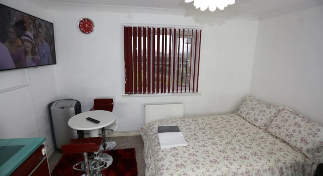 Lovely Studio Apartments - Thamesmead