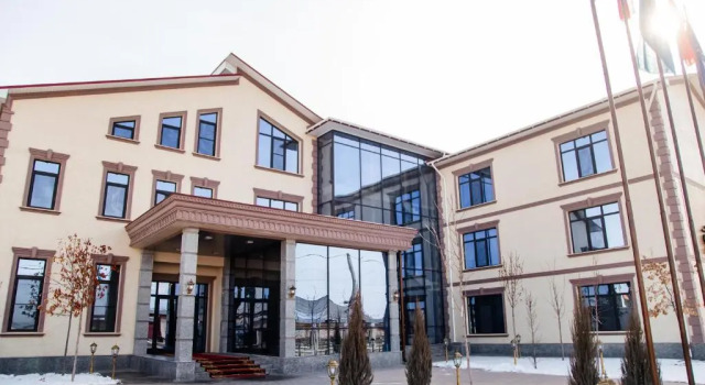 Boutique Hotel Silk Way, Rezerwuj Boutique Hotel Hotele w Turkestan z parkingiem, Parking