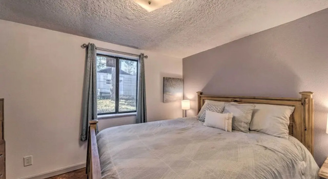 Коттедж Ruidoso Cabin - Walk to Midtown Dining & Shops!