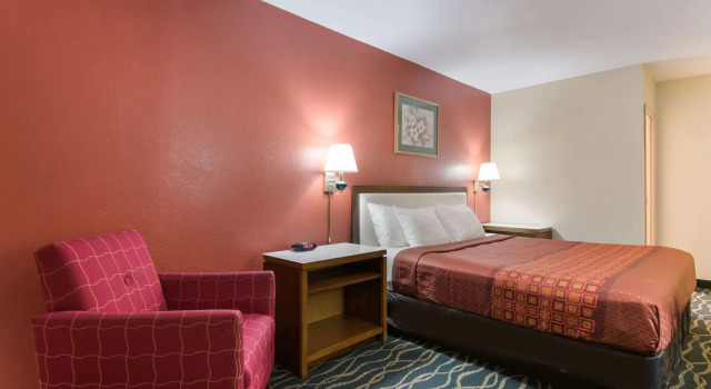 Rodeway Inn Wormleysburg - Harrisburg, Buchen Sie Hotel Wormleysburg Pennsylvania