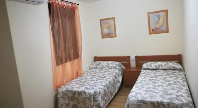 APARTAMENTO PERGAR I - 4 PERSONAS DESDE 35e-WIFI