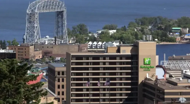 Четырёхместный номер Standard с видом на город Holiday Inn & Suites Duluth-Downtown by IHG
