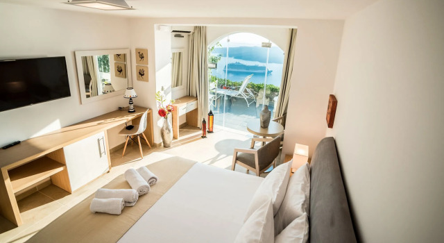 Kratiras View Luxury Suites