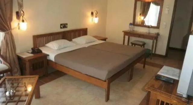 Двухместный номер Deluxe Senani Hotel