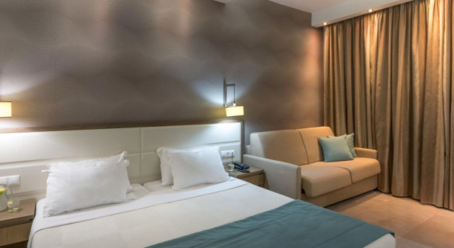 Номер Standard Цокольный этаж Cosmopolitan Hotel by GHH