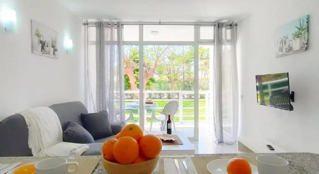 Апартаменты Seaview Friendly Holiday Home 10