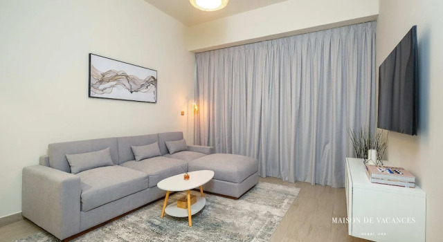 Spacious 1 Bedroom Near Downtown and Dubai Mall, Забронировать Апартаменты/квартира Отели Дубая с парковкой, Парковка