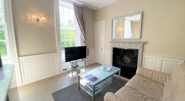Elegant Georgian Apartment Near Clifton Village, Забронировать Апартаменты/квартира Апартаменты Бристоля, рядом с Emmaus House, Апартаменты/квартира