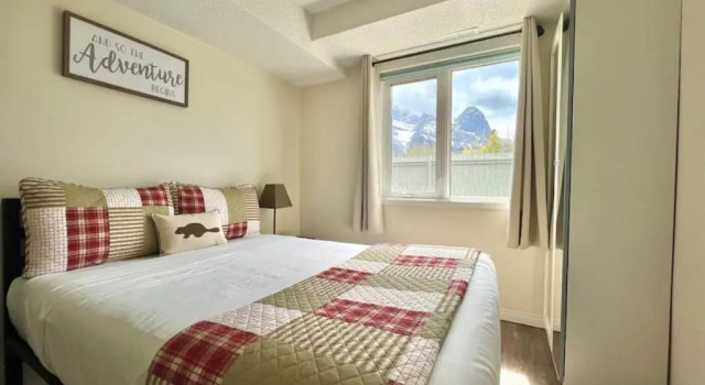 Nakiska, 2 Bed 1 Bath with Mtn Views