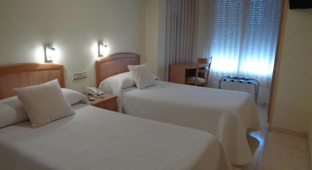 Hostal El Retiro, Забронировать Хостел Хостелы Коста-Бланка, Хостел
