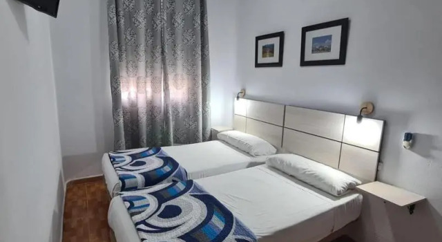 Трёхместный номер Standard Hostal Miami