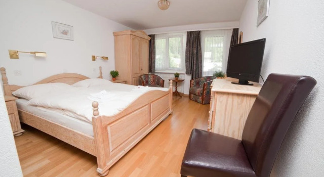 Hotel Astoria, Забронировать Отель Зас-Фе Saastal