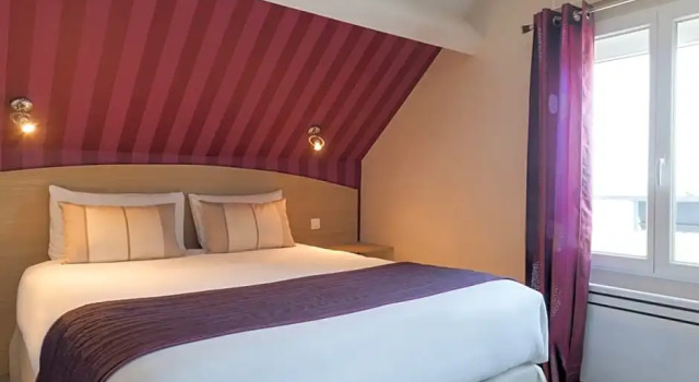 Четырёхместный номер Standard Logis Hôtel Restaurant Aux Maisons