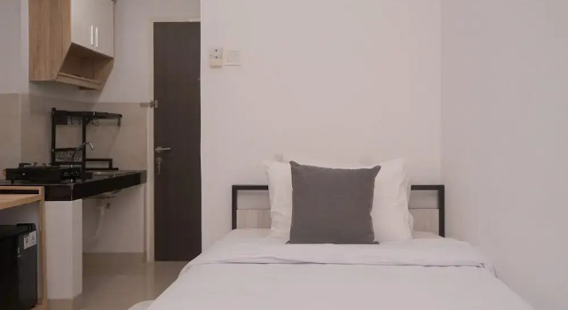 Апартаменты Standard Cozy And Warm Studio At Serpong Garden Apartment