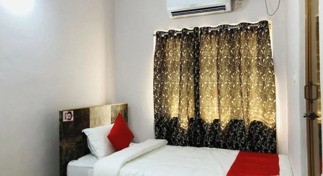 OYO 35509 Dhana Dhaanya Residency, 예약 호텔 Chikkaballapura 