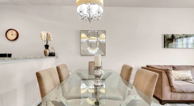 3 Bd 2 Ba Lucaya Village 18-102, Забронировать Отель Парк развлечений Walt Disney World штат Флорида