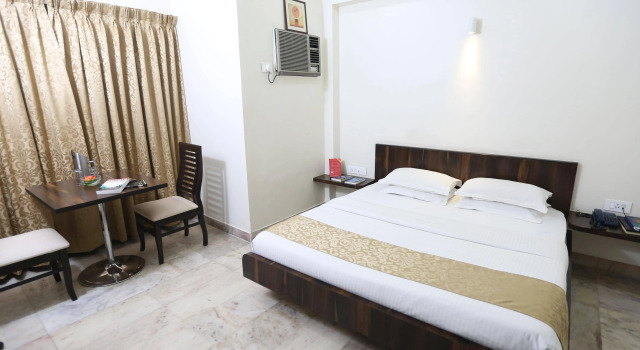 Hotel Lokesh, Забронировать Отель Отели штата Махараштры 3 звезды, 3*