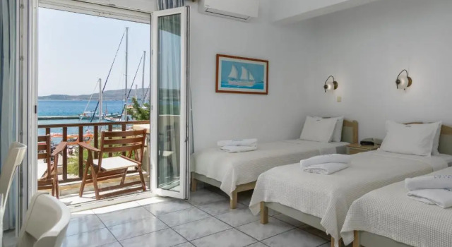 Трёхместный номер Standard с видом на море Portiani Hotel