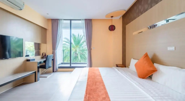 Двухместный номер Standard с балконом и с видом на сад Oceanic Pearl Resort