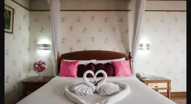 Полулюкс Standard Town in Town Hotel Bangkok