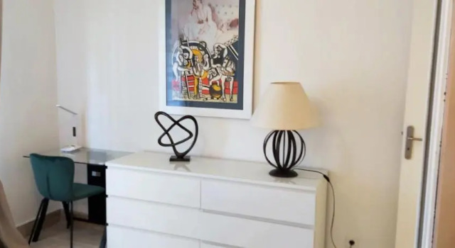 Hôtel Life Marseille VP - Vieux Port, Забронировать Апартаменты/квартира Кастеллан и Префе Марсель, рядом с Национальный театр Марселя Ла Крие