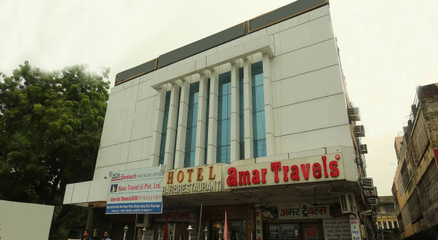 OYO 18429 Hotel Sai President