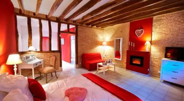 Chambres d'Hôtes La Meuvoise, Rezerwuj Hotel Veuzain-sur-Loire Francja