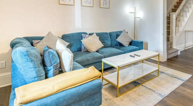 Shop & Dine: Central Stroudsburg Townhome!, Κράτηση Διαμέρισμα Stroudsburg Alpine Mountain