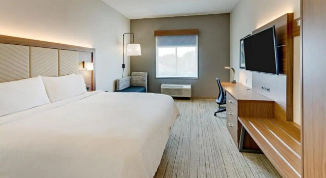 Номер Standard Holiday Inn Express Hotel and Suites Weatherford by IHG