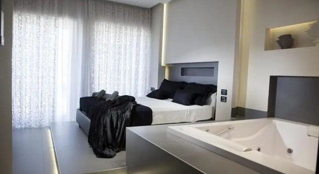 Crystal Skyline Neapolis, Забронировать Гостевой дом Неаполь Кампания, рядом с Церковь Пио Монте делла Мизерикордия