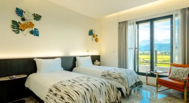 Eight Mile Plains, Prenota Hotel Wujie Yilan County