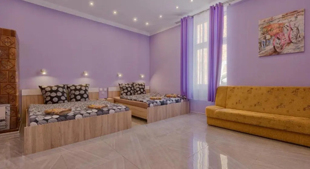 Четырёхместный номер Standard 70s Guest room