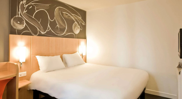 ibis Paris Père Lachaise