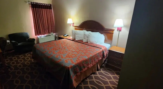 Номер Economy American Inn Evansville East