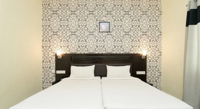 OYO 10378 Hotel Hibiscus Mayflower, Забронировать Отель Корамангала Бангалор, рядом с Торговый центр The Forum